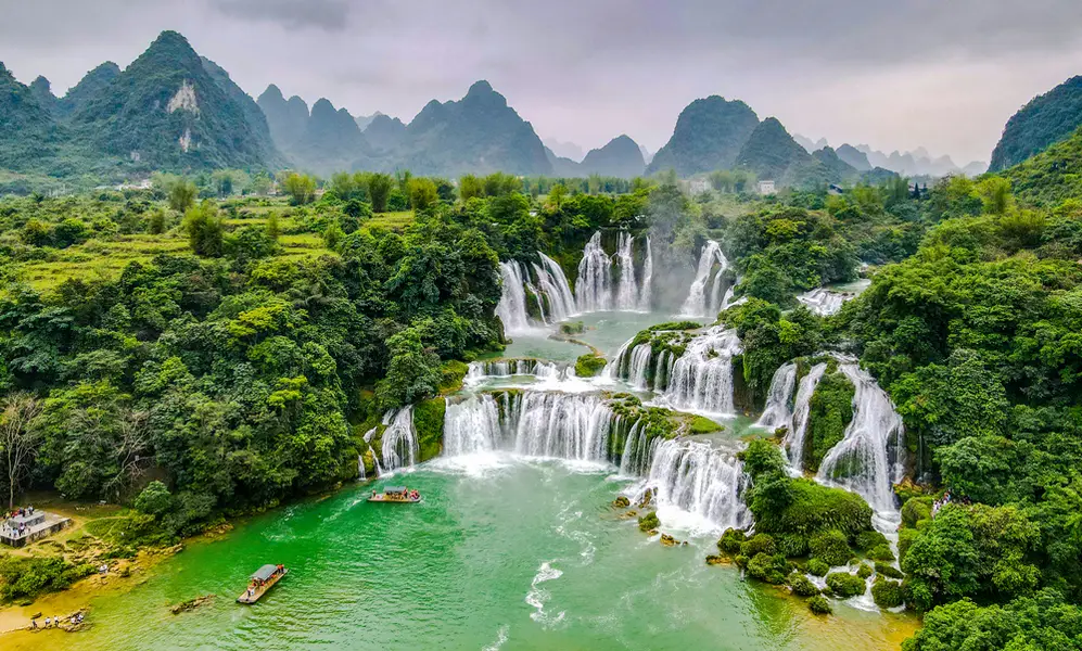 Lỳ Pé Mư Thư Viện